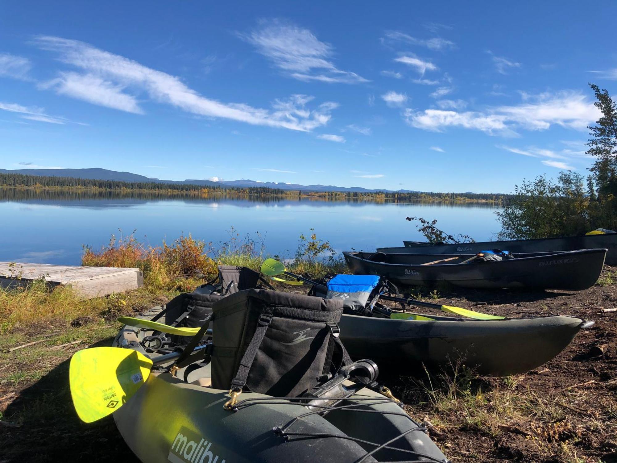Red Cariboo Resort Anahim Lake エクステリア 写真