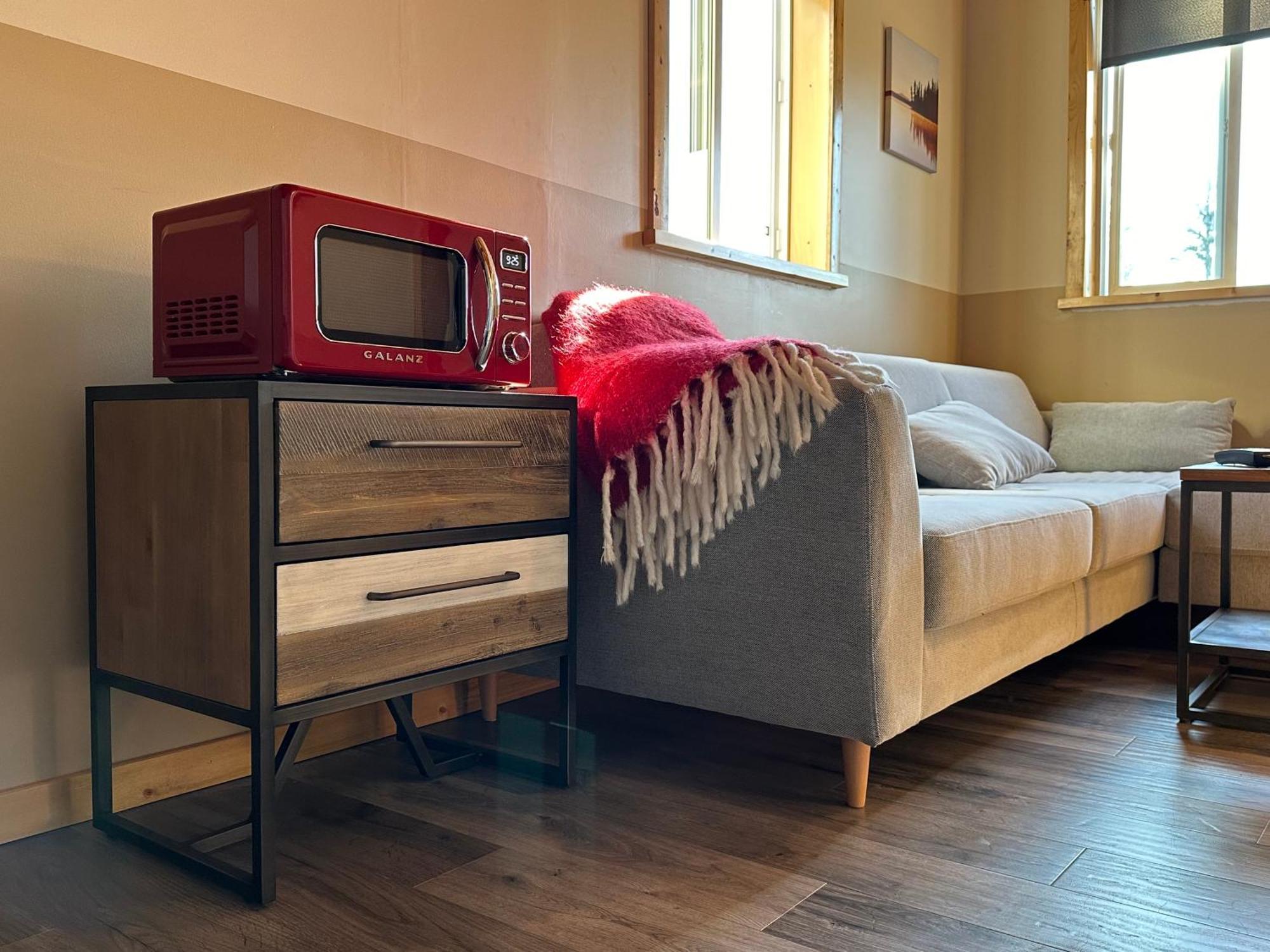 Red Cariboo Resort Anahim Lake エクステリア 写真